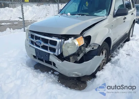 2008 Ford Escape Xlt from USA, damaged, VIN 1FMCU93128KA05254